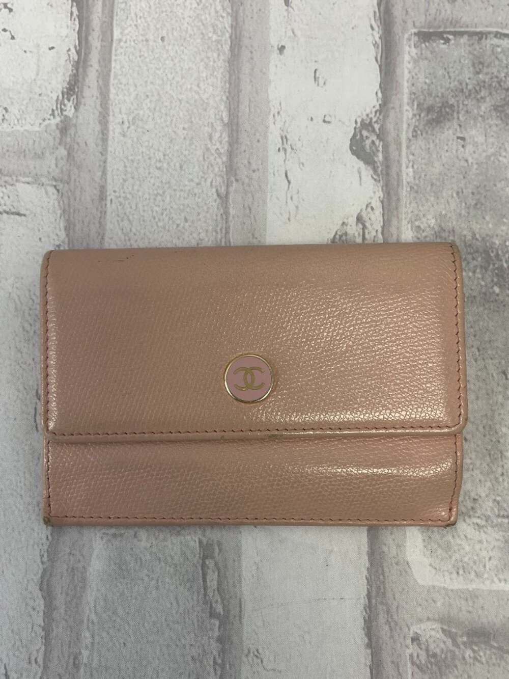 Chanel Vintage Card Wallet with Key Ring in Pink - Preowned